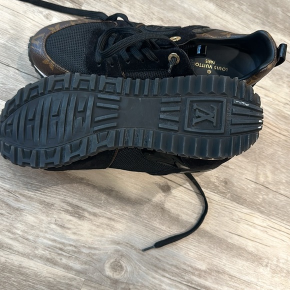 Louis Vuitton Suede Monogram Run Away Sneakers - Picture 4 of 6